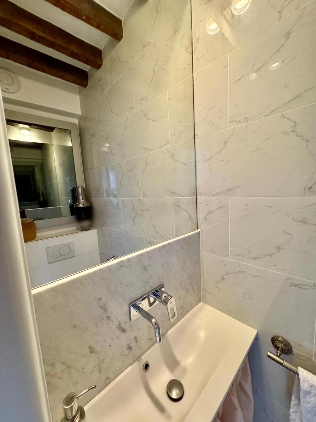 Place Dauphine Appartement Paris