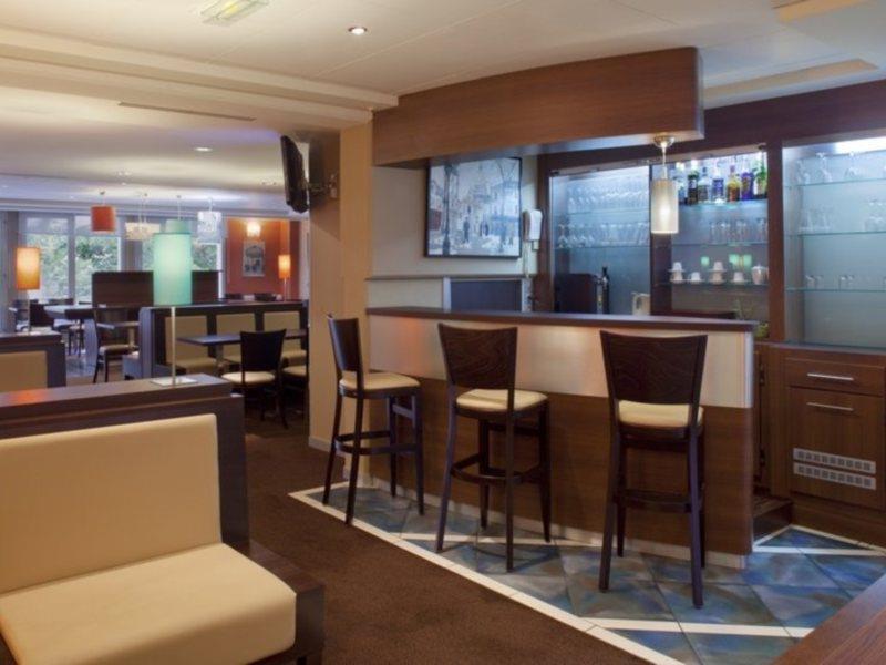 Hotel Montmartre By Ihg Paris