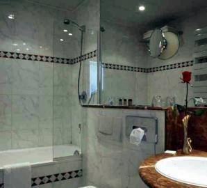 Armoni Hotel Paris