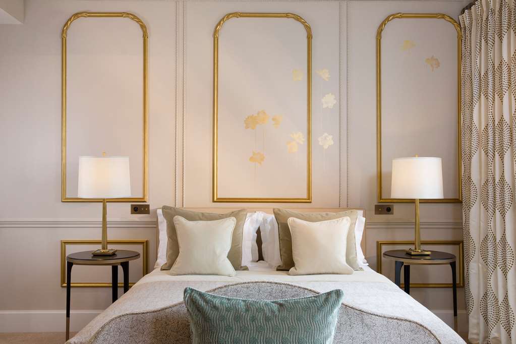 Le Narcisse Blanc Hotel