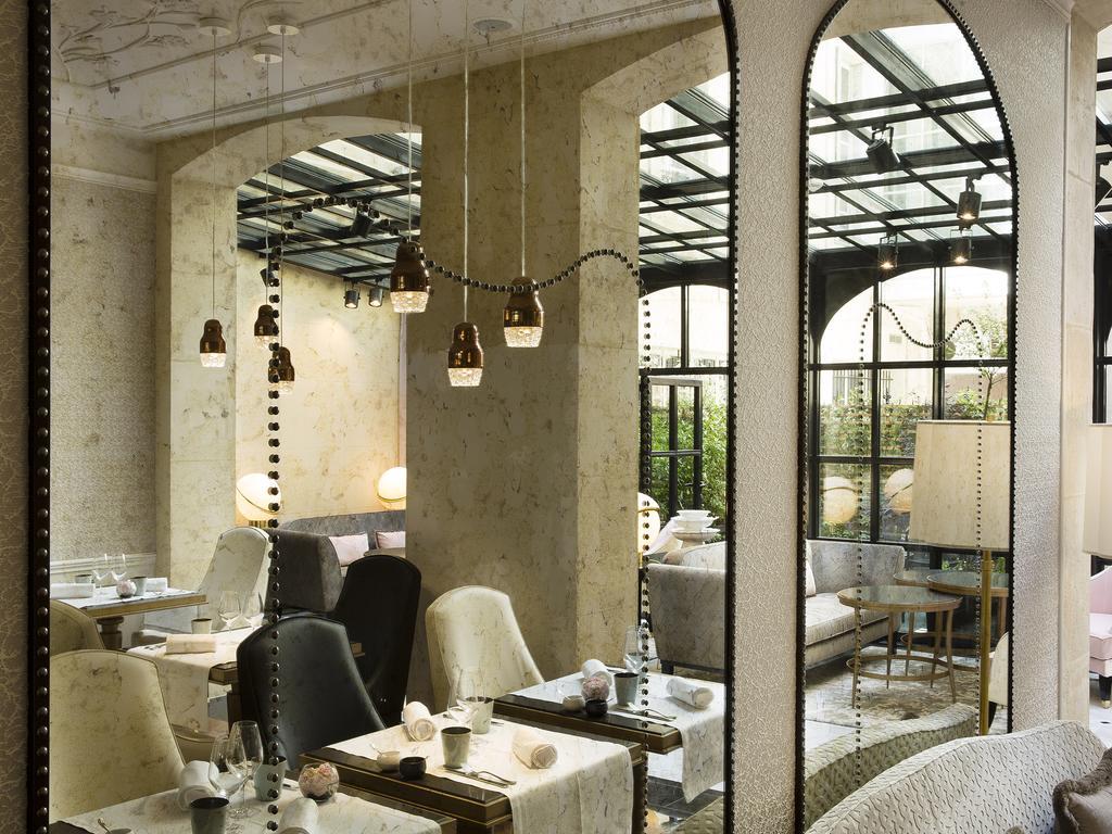 Le Narcisse Blanc Paris