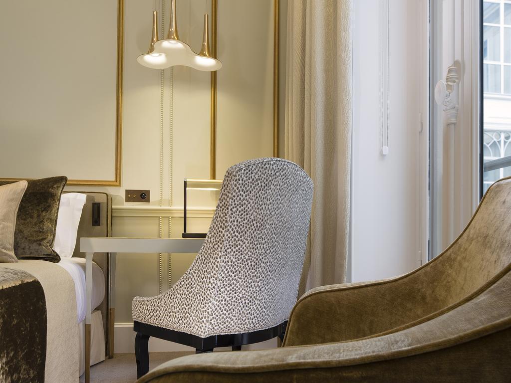 Le Narcisse Blanc Paris