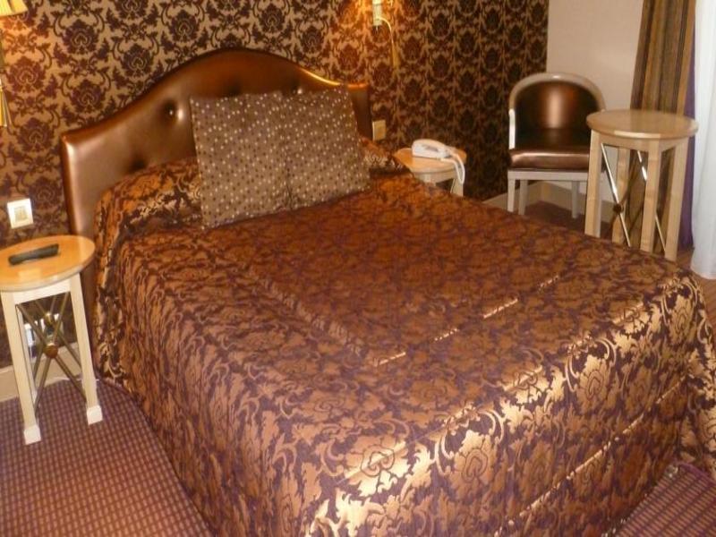 Central Saint Germain Hotel