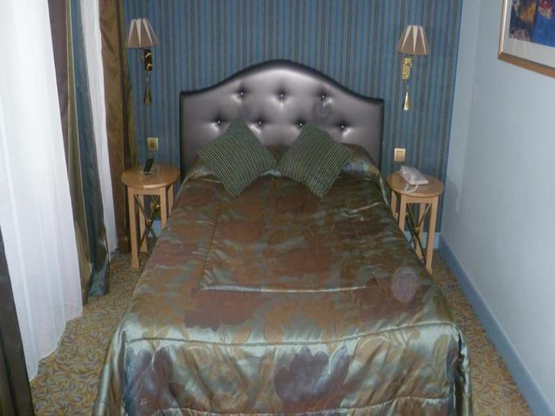 Hotel Central Saint Germain 3*