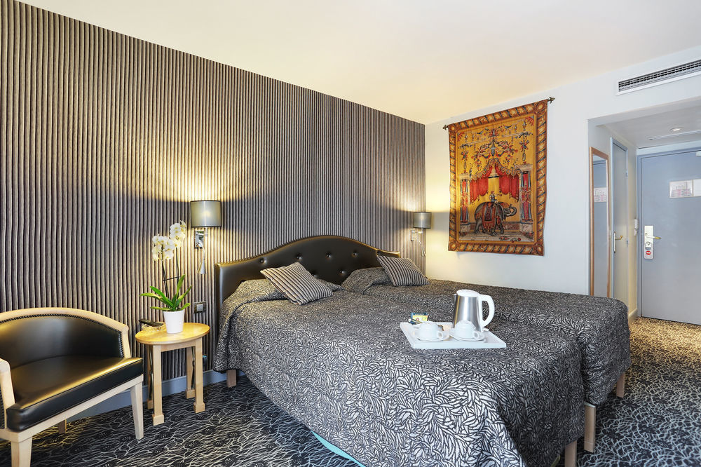 Central Saint Germain Hotel