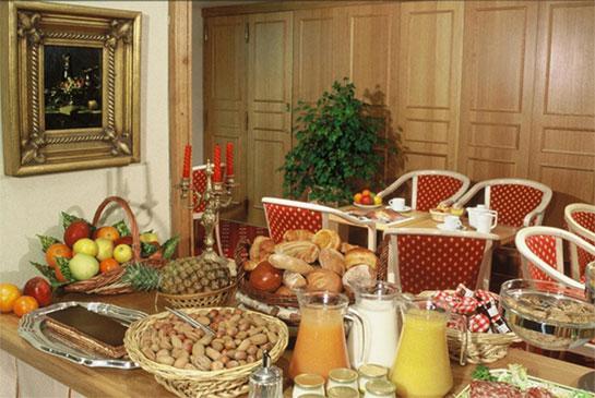 Armoni Hotel 4*