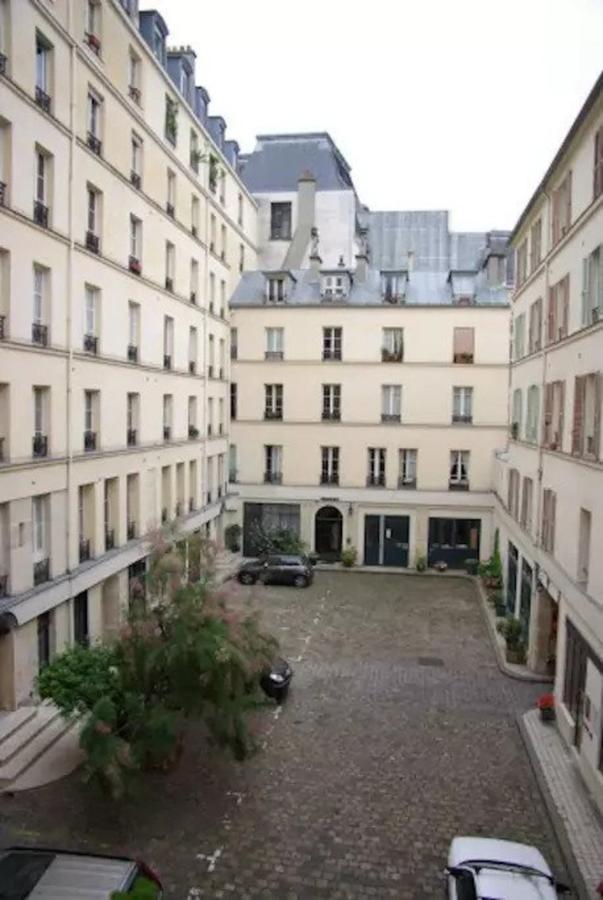 Apartment Passage Delanos Paris