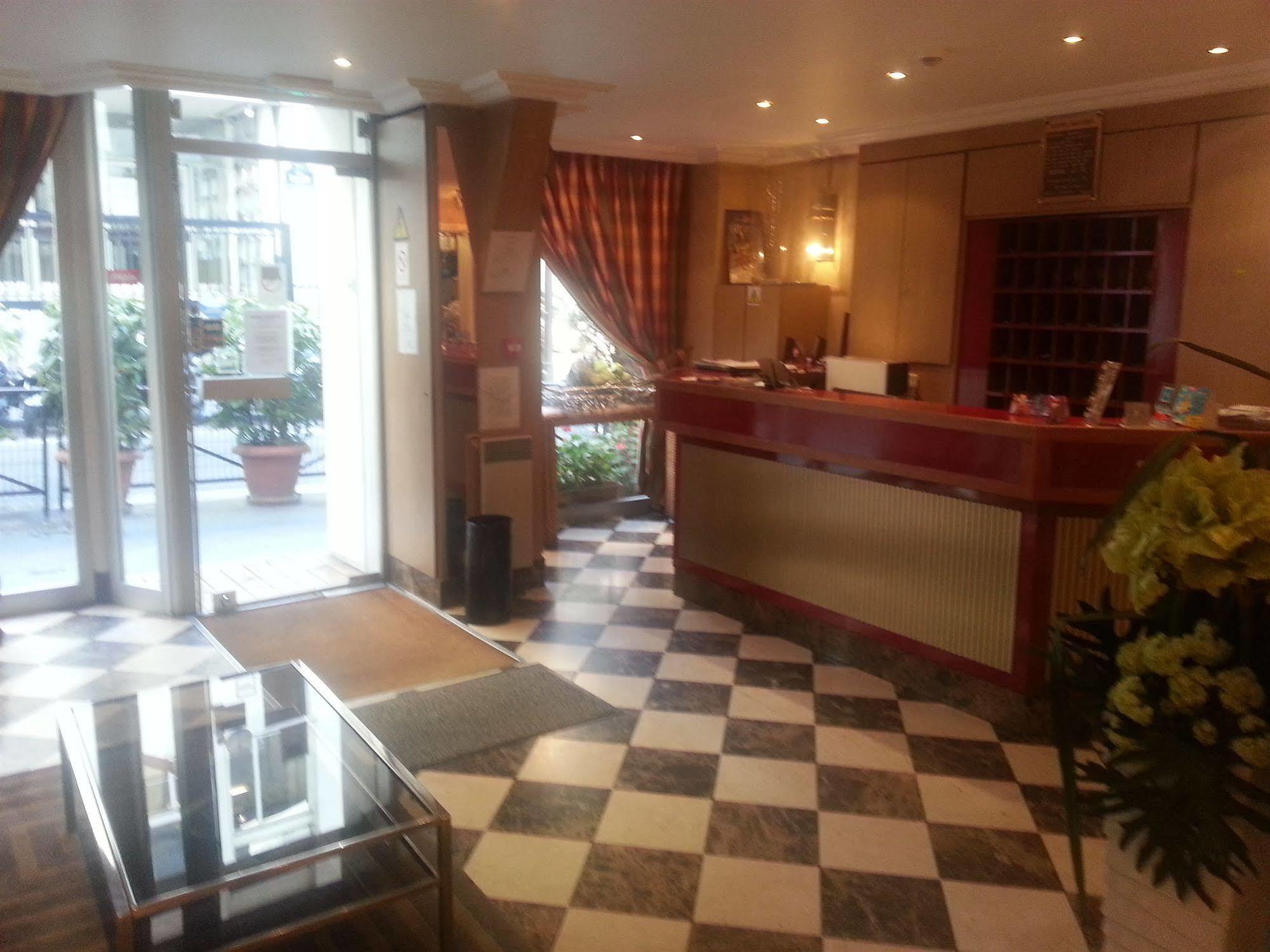 Marena 3* Paris
