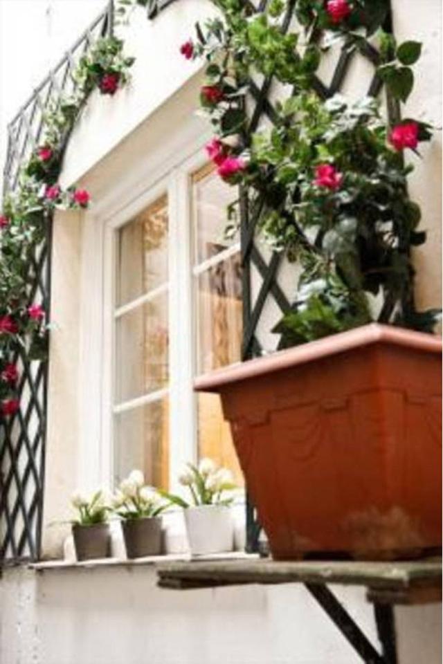 Le Jardin Du Marais Apartment
