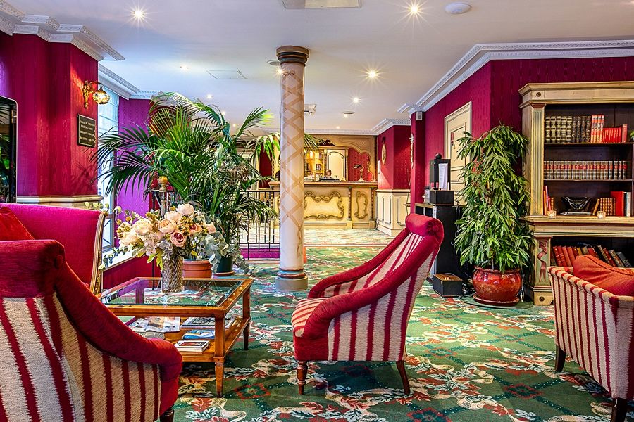 Eugénie Hotel 4*