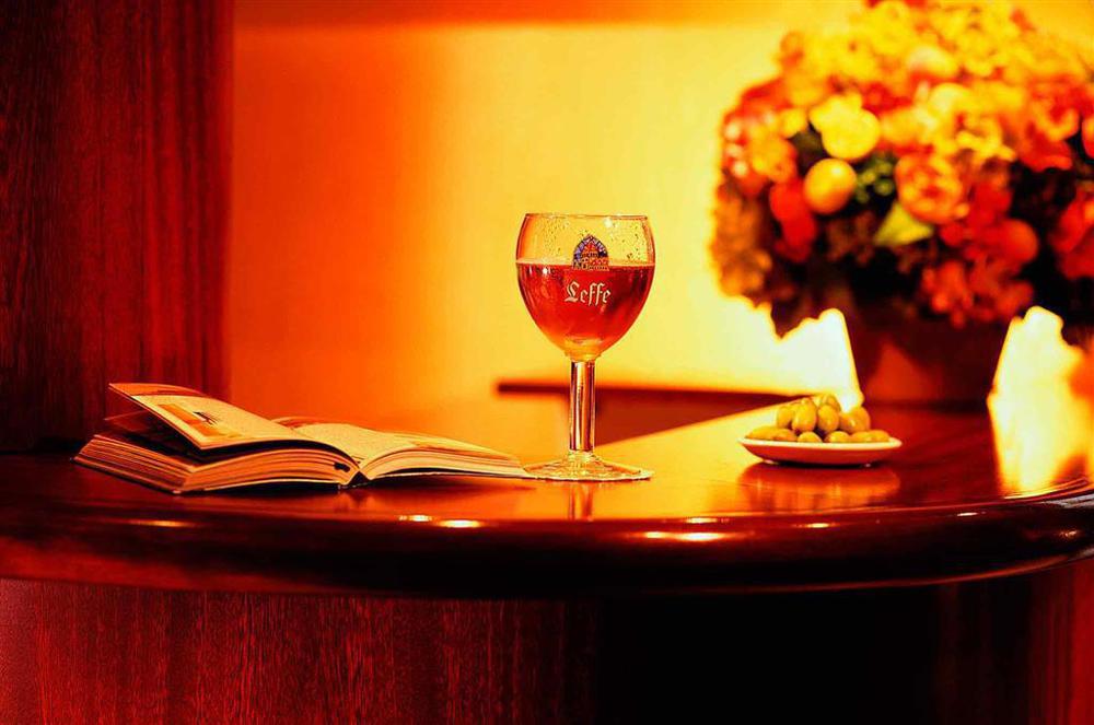 Mercure Arc De Triomphe Wagram Hotel