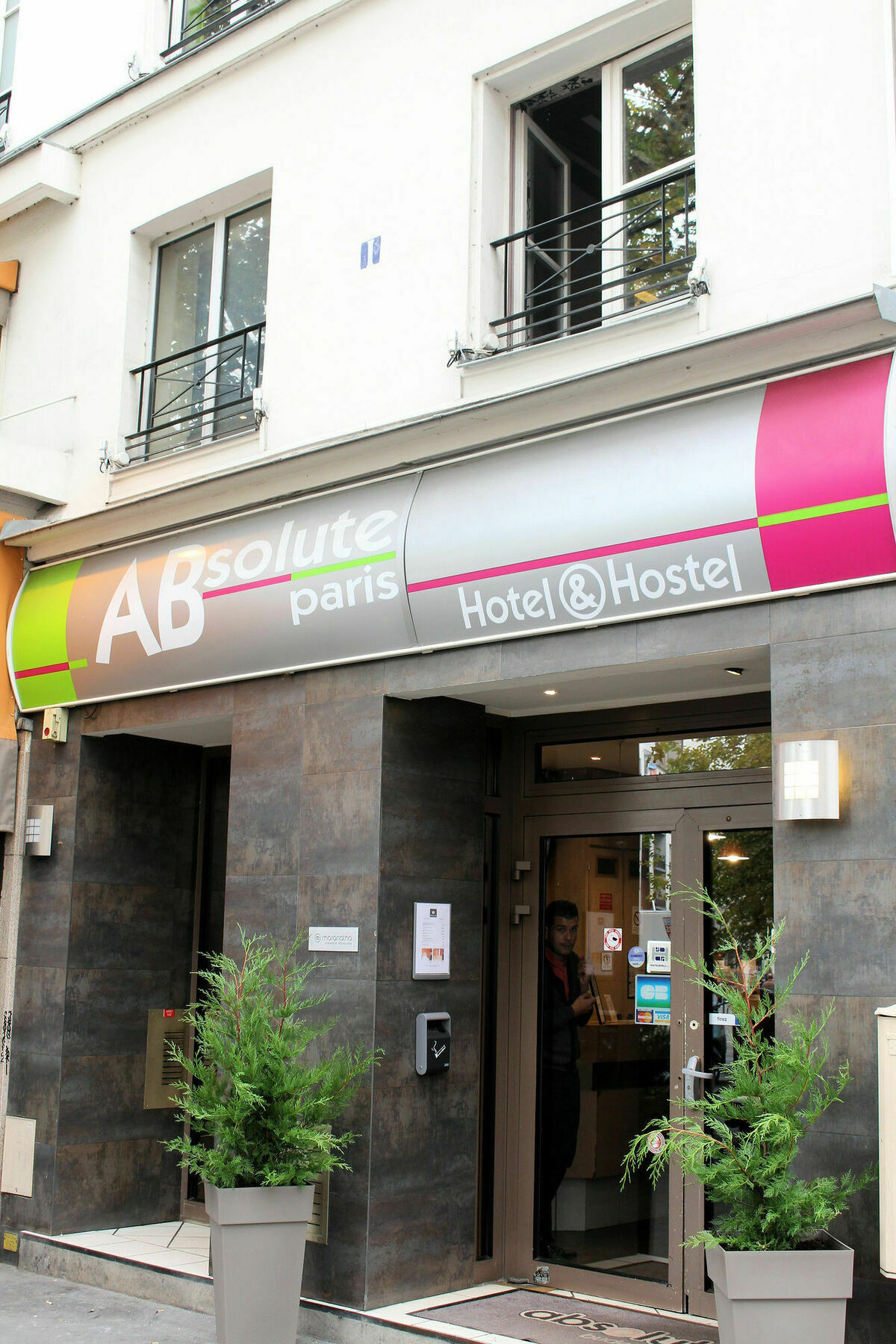 Absolute République Hotel Paris
