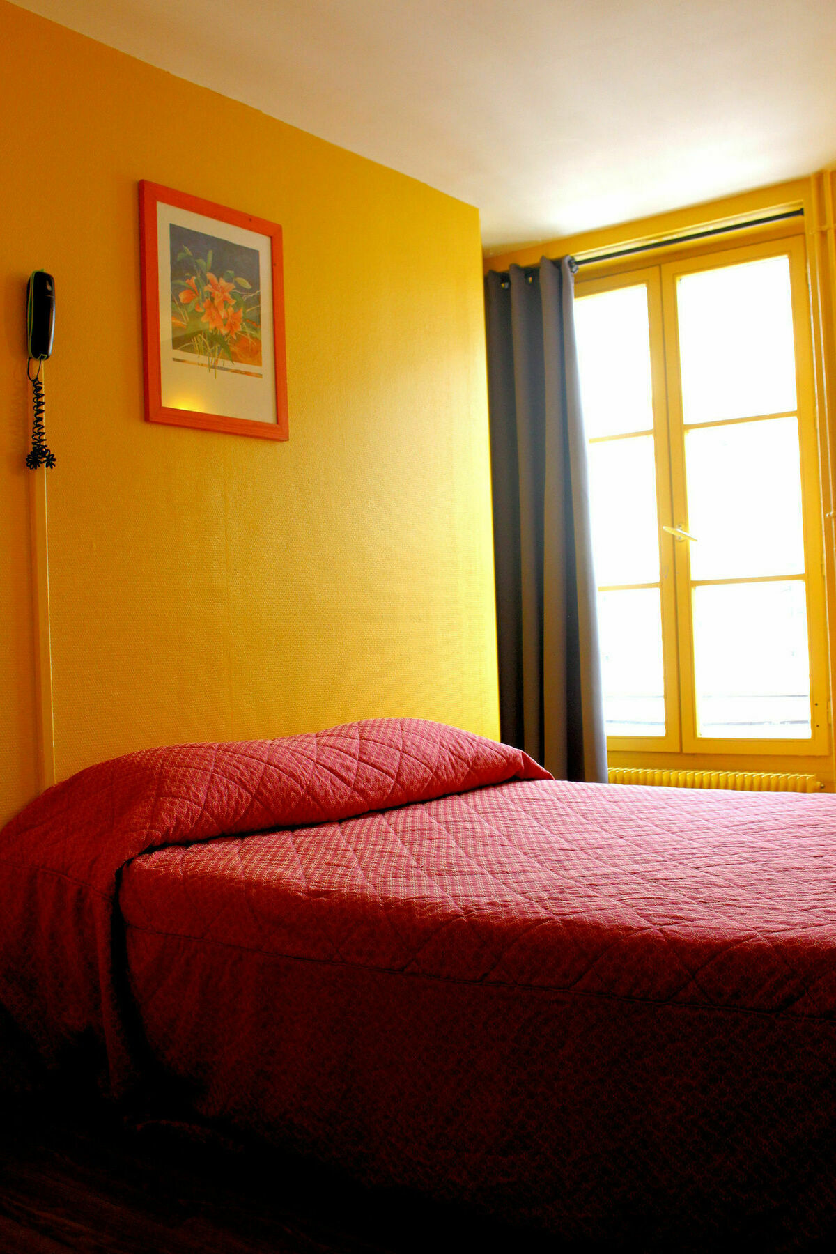 Hotel Absolute République Paris