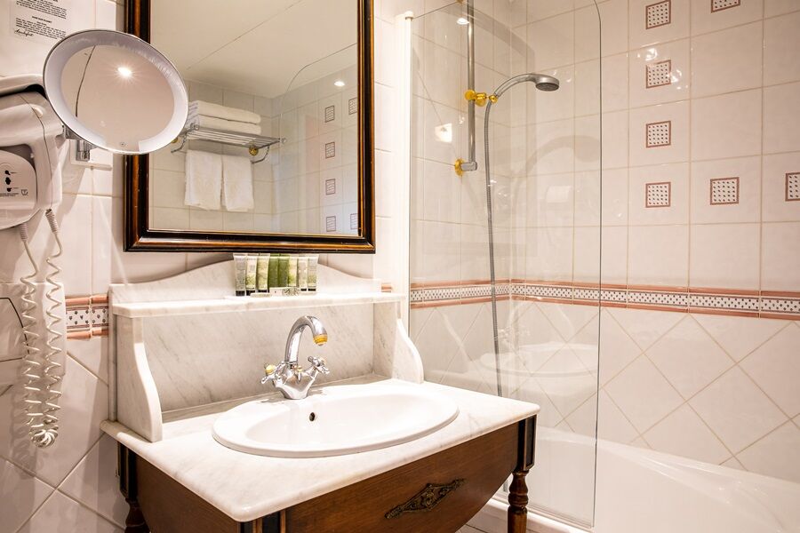 Eugénie Hotel 4*