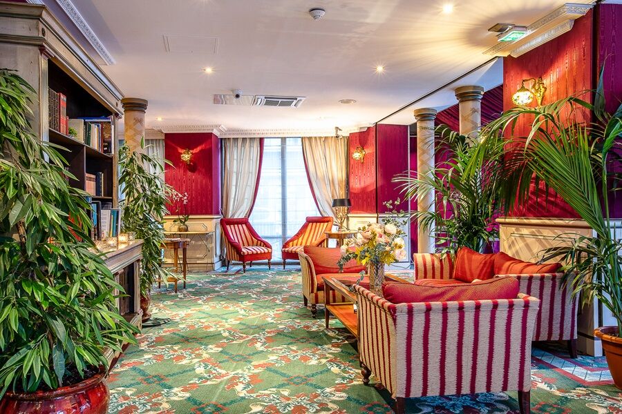 Eugénie Hotel