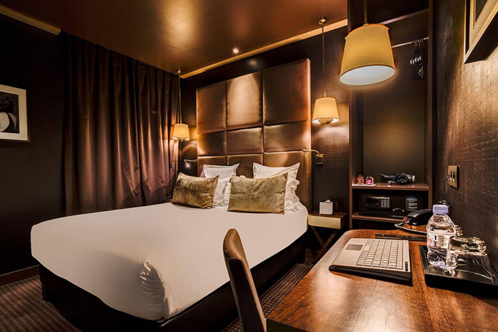 Armoni Hotel 4*