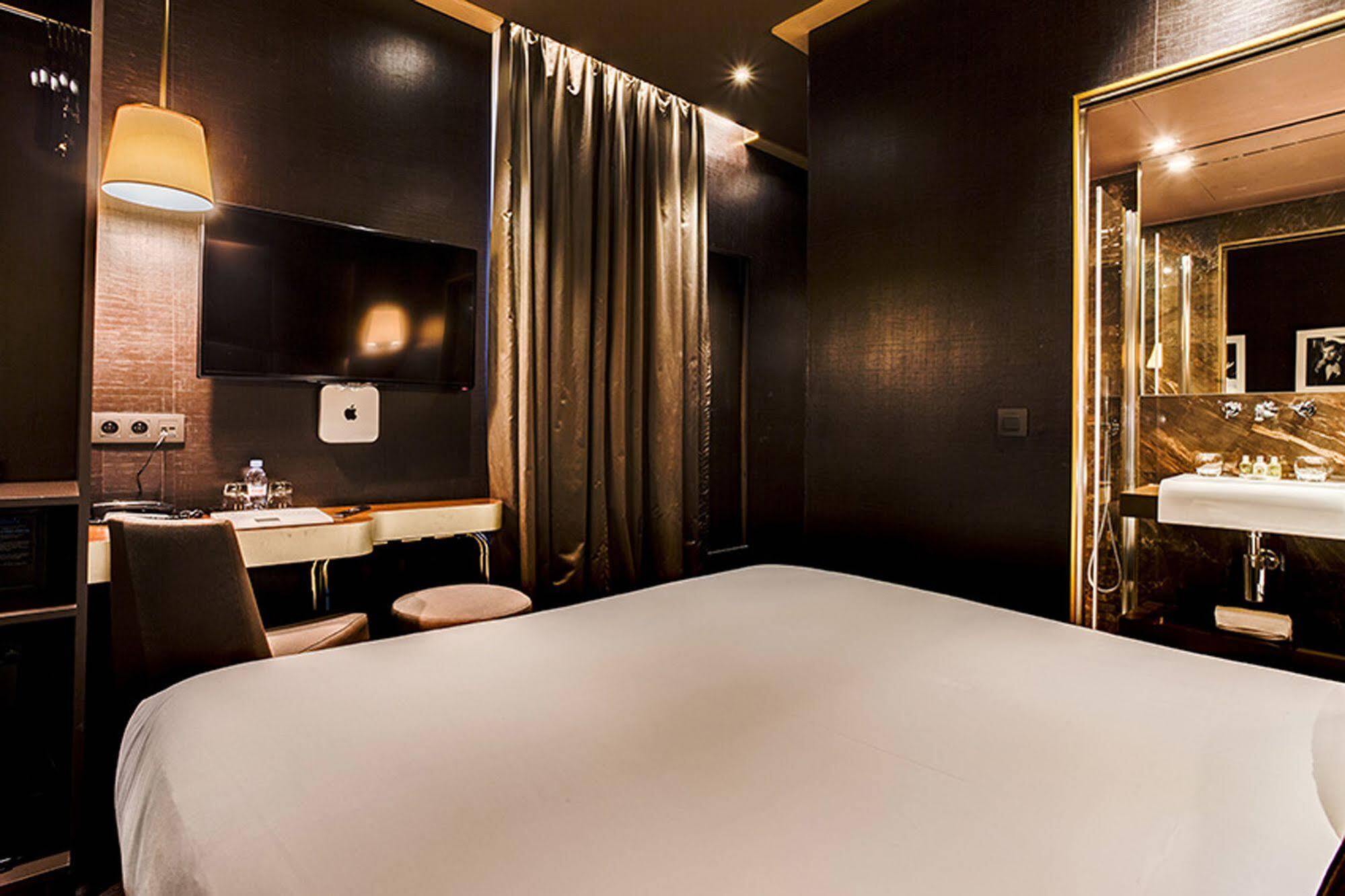 Armoni Hotel 4*
