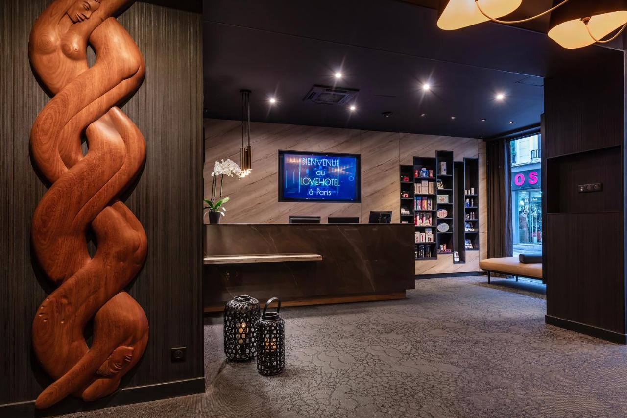 Avec Nuit Insolite Au Dandy Et Jacuzzi Privatise (adults Only) Liebeshotel Paris