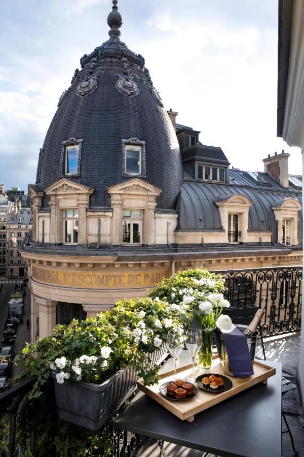 De Nell Hotel