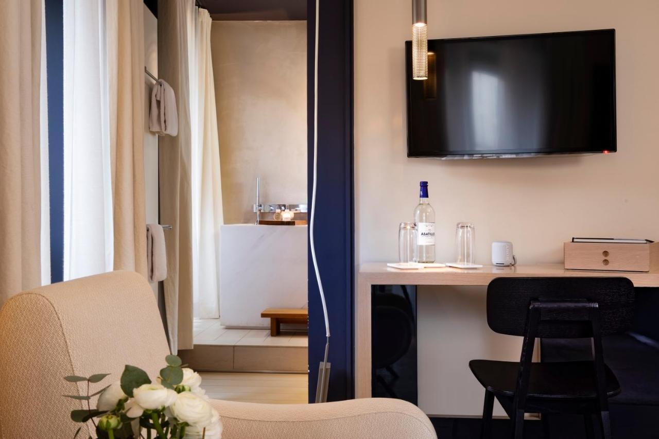 De Nell Hotel
