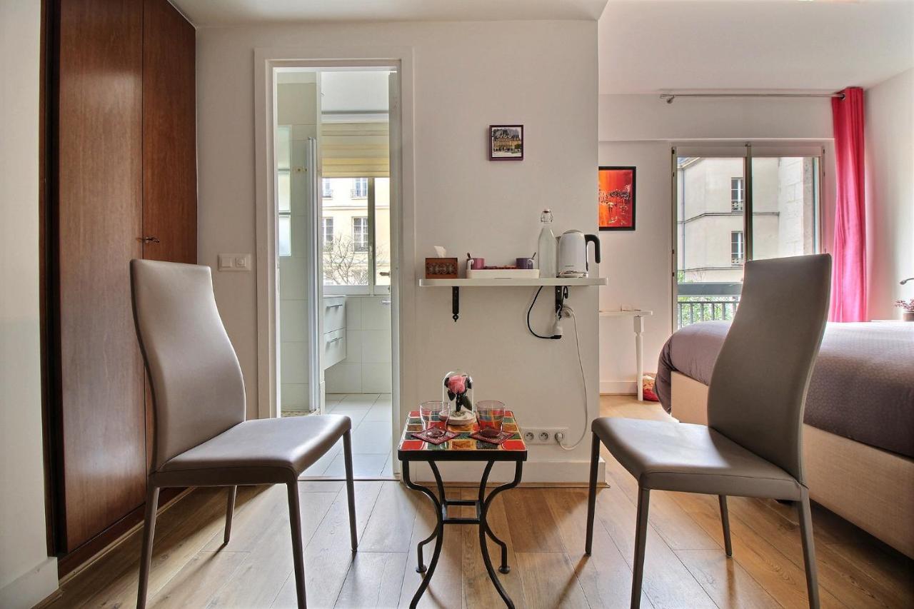 Assia & Nathalie - Luxury Marais Couette-café