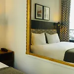 Hotel Noir
