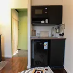 Joli Studio Proche Montmartre