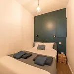 Luxury Blue House 2 A 4 Personnes Sur Ile Saint-Louis