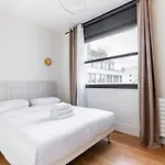 Hsh Luxury Apartment Montaigne Francois 1Er