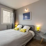Nicely Decorated Modern Studio Near The Eiffel Tower - Paris - Welkeys