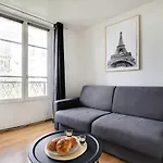 Studio In The Heart Of The Marais !