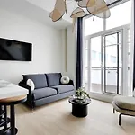 Modern Apartment - 2Br-6P - Eiffel Tower
