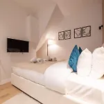 Cosy Flat / Tour Eiffel Area
