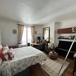 Beautiful & Central Apartment Near Champs-Elysees