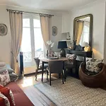 Beautiful & Central Apartment Near Champs-Elysees
