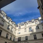 Bel Appartement Champs Elysees Avec 2 Chambres