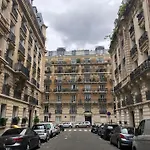 Le Pinky Bird - Paris 15 Pasteur