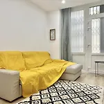 Modern Comfort In Paris 15Th District In Lakanal