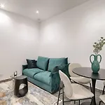 Buttes Chaumont Charming Apartment 4P
