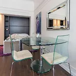 Appartement Champs Elysees