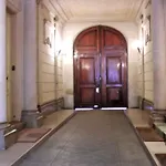Apartment Living In Paris - Palais Bourbon