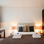 Short Stay Group Temple Serviced Apartments Paris