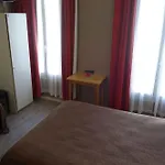 Acacia Hotel