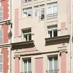 Bridgestreet Champs Elysees