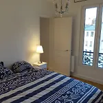 Sunny&quiet apartment