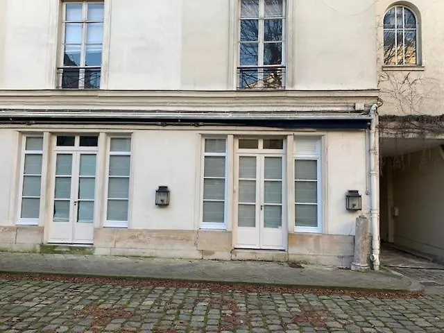Luxe Parisien - Petit Varenne