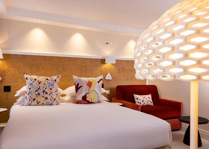Hotel Elysees 8