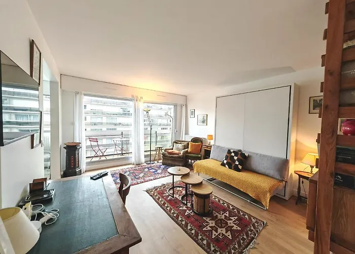 Appartement Avec Balcon Et Parking A Paris Alesia