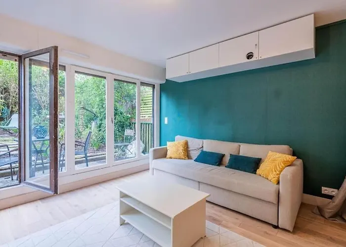 Appartement Design Avec Jardin Privatif