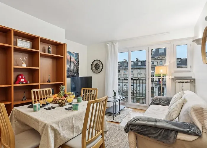 Charming Apartment Heart Of 15Th